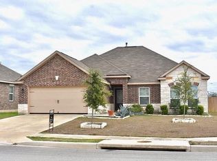 1301 Violet Ln, Kyle, TX 78640