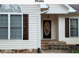 105 Winding Creek Ln, Seneca, SC 29672