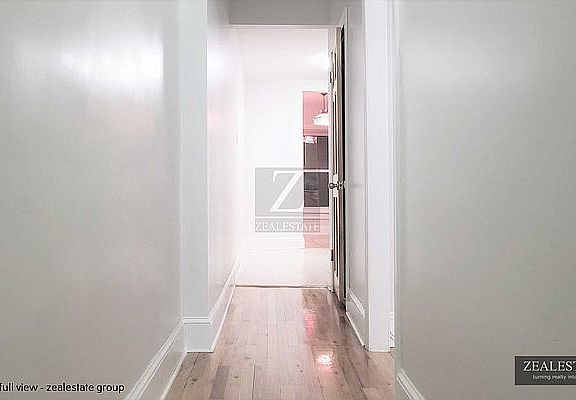 2nd image of 736 Union St #3