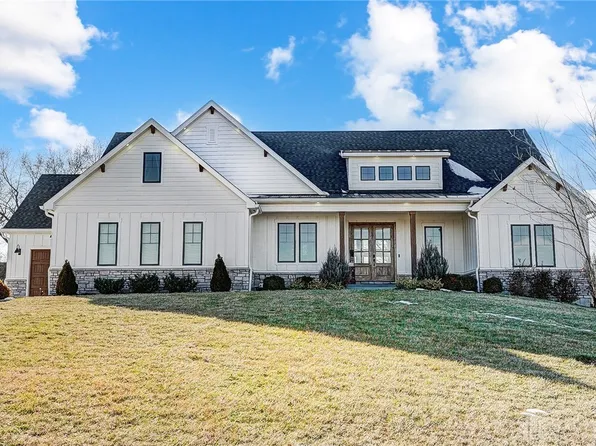 2445 Presley Ct, Lebanon, OH 45036