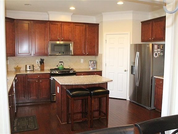 5th image of 2537 Sibley Dr NE