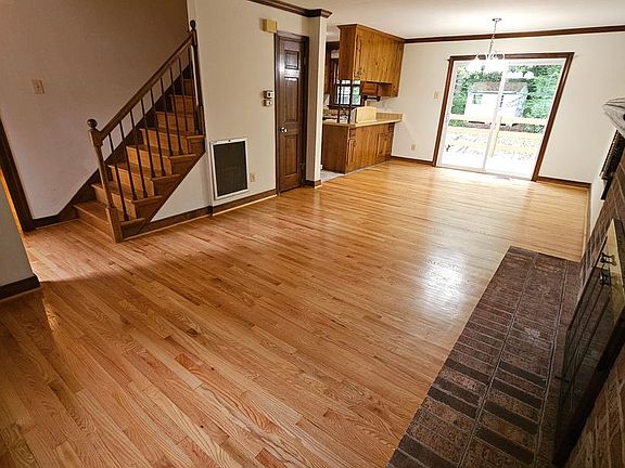 3rd image of 7361 Kalark Ct