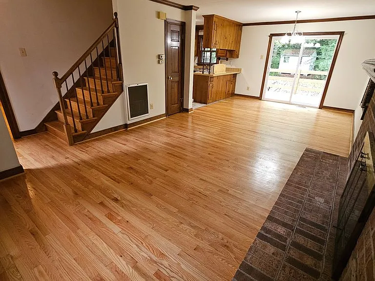 7361 Kalark Ct — Photo 3