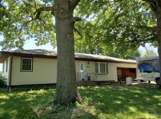 518 S 2nd Ave, Danville, IA 52623