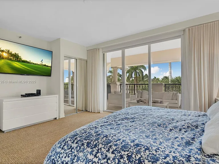 19237 Fisher Island Dr #19237 — Photo 21