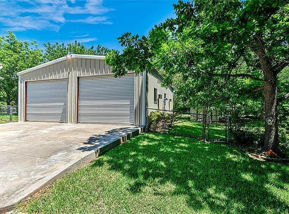 2nd image of 36 Alta Vista St