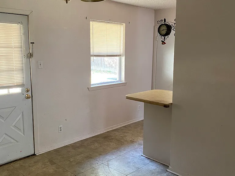 1501 Natalie Dr — Photo 9