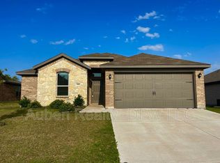 5808 Utopia Dr, Fort Worth, TX 76179
