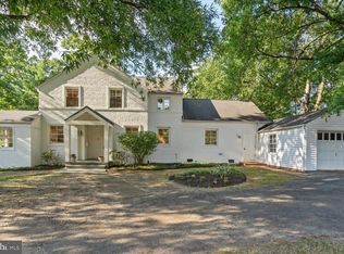 2501 Ridge Road Dr, Alexandria, VA 22302