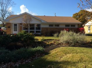 524 Short Ln, Glenview, IL 60025