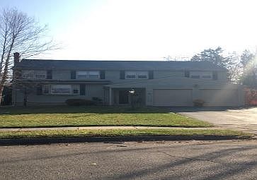 2nd image of 20 Meadow View Dr