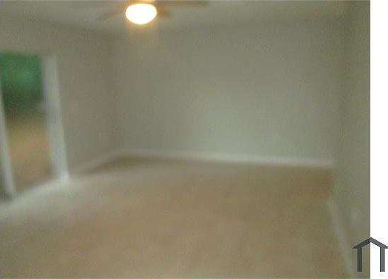 5th image of 2419 Woody Trace Ln