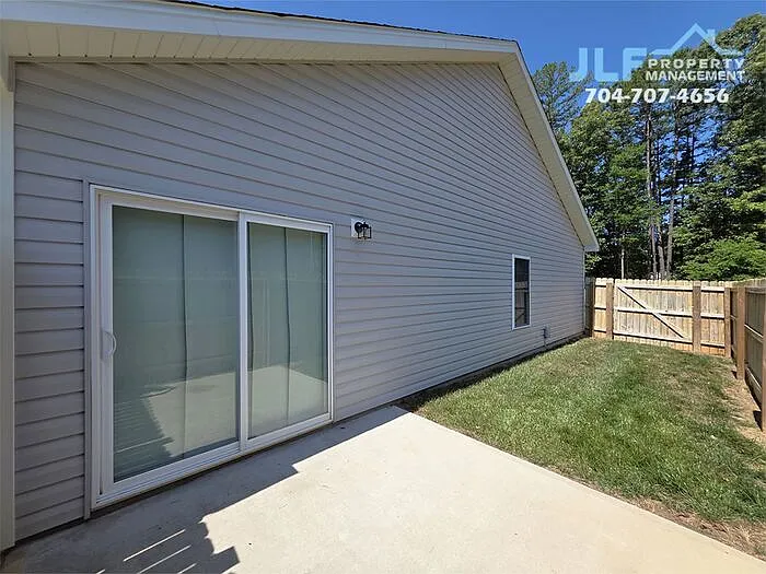 710 Irene Ave #A — Photo 18