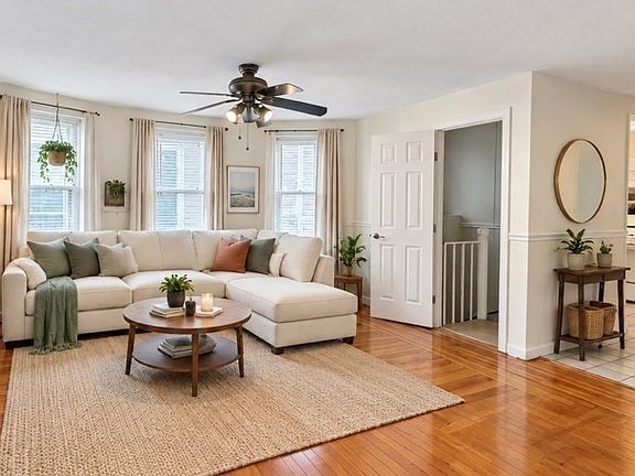 2nd image of 15 Wave Ave APT 1B