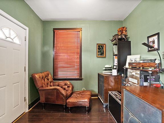 5th image of 5011 S Washtenaw Ave
