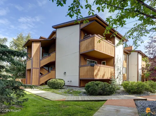 7312 Huntsmen Cir #17-A, Anchorage, AK 99518