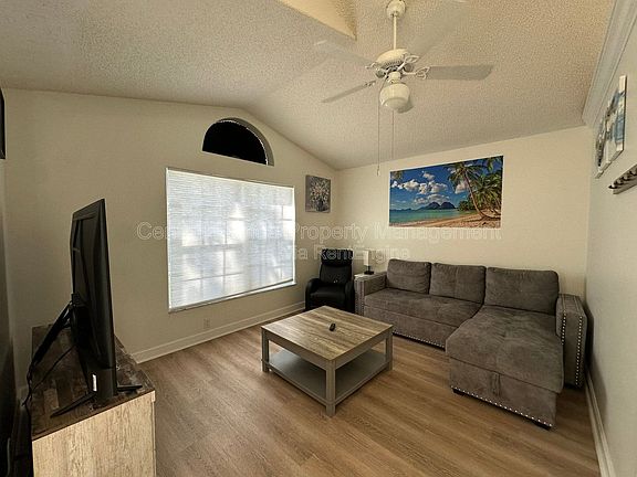 5th image of 1009 Lake Davenport Blvd