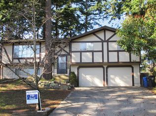 1097 SW Castilian Dr, Oak Harbor, WA 98277