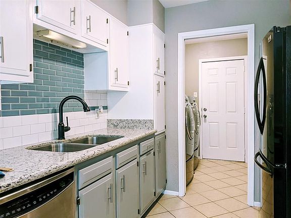5th image of 8740 Glen Meadow Ln