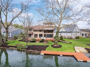 5762 Lakemere Cir NW, Canton, OH 44718