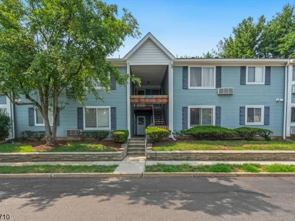 12 Norwich Pl #12, Franklin Twp., NJ 08873
