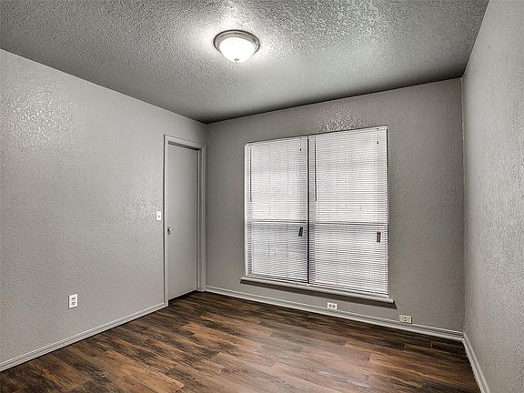 5th image of 15125 Vicki Dr