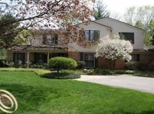4849 Kew Ct, Bloomfield Hills, MI 48301