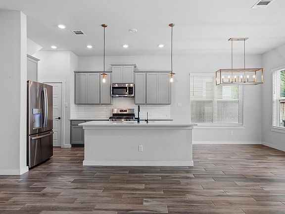 2nd image of 5843 Whitby Rd #17