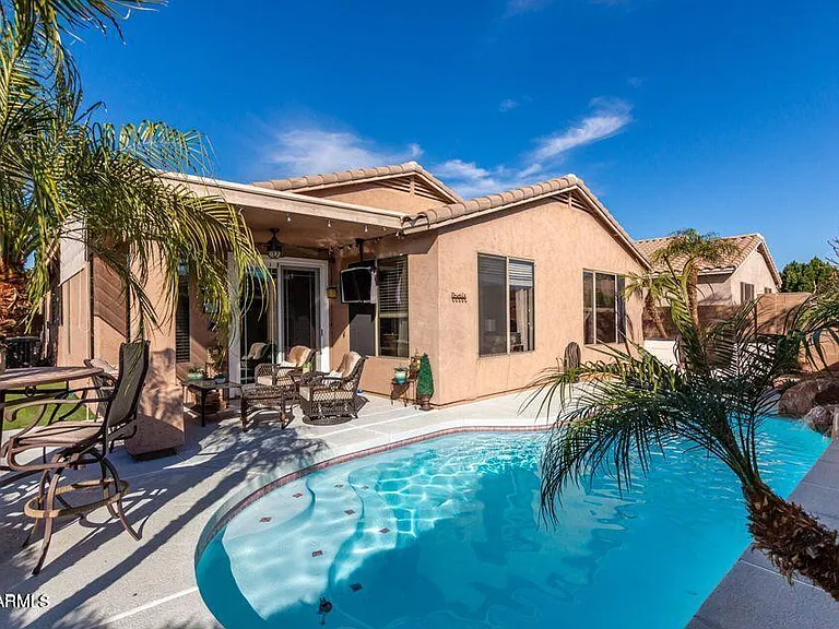 9237 W Irma Ln — Photo 33