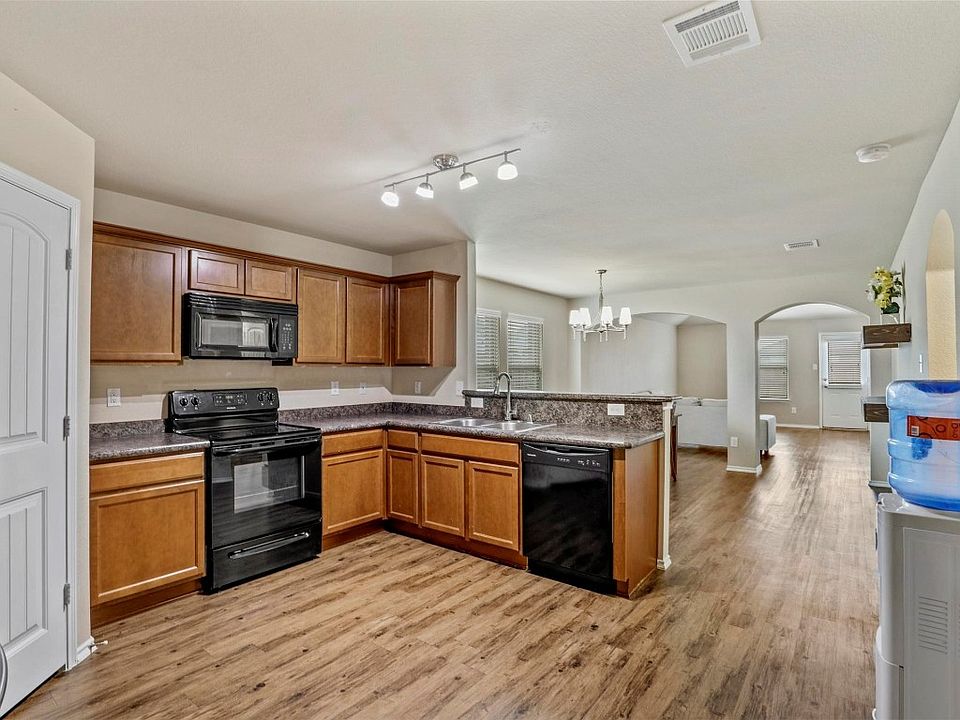 302 Hawthorn Dr, Nevada, TX 75173 MLS 20323840 Zillow