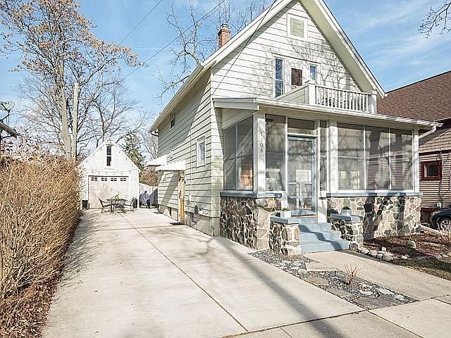 1st image of 1106 W Washington St