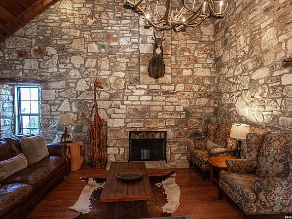 3rd image of 2951 Fall Creek Rd