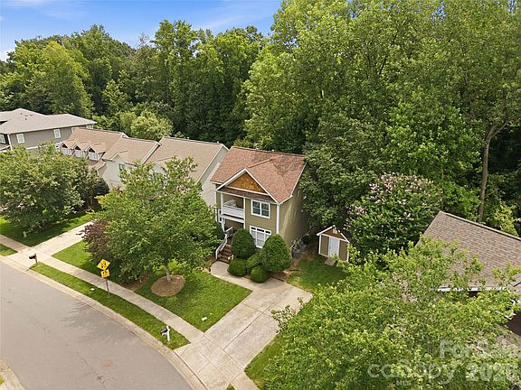 3rd image of 1234 Ivey Dr