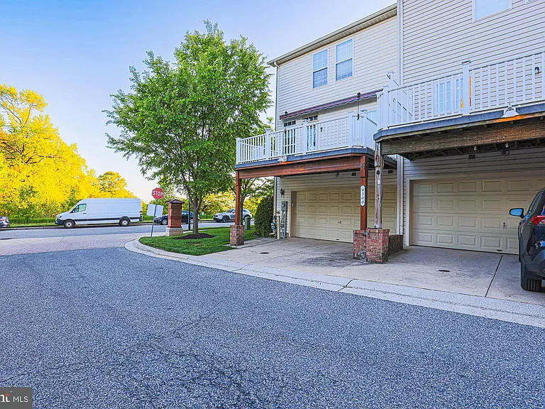 9300 Summit View Way — Photo 39