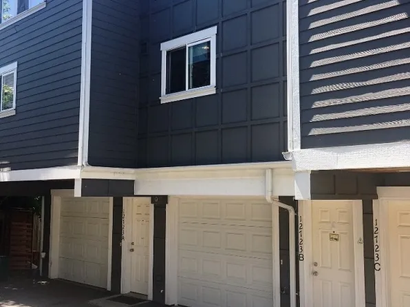 12723B 35th Ave NE, Seattle, WA 98125