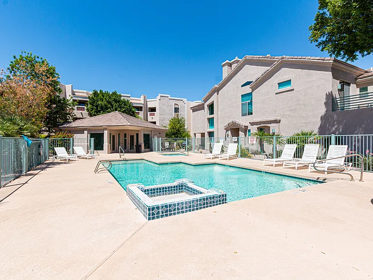 7502 E Earll Dr #5 — Photo 19
