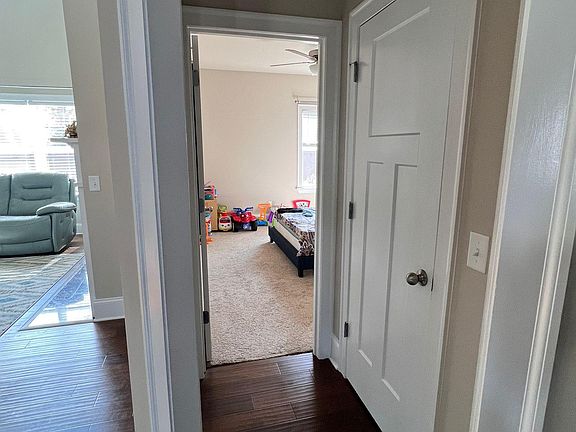 4th image of 9875 Haven Port Ln