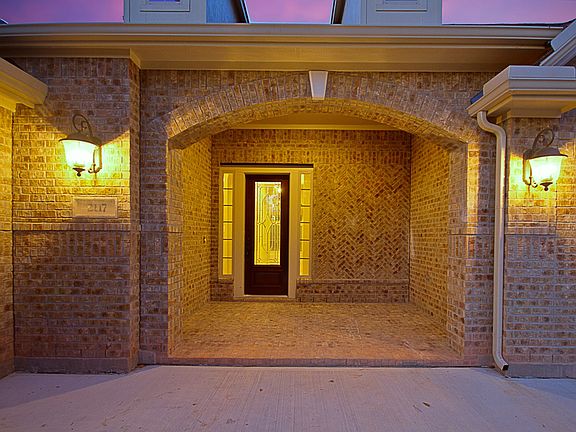2nd image of 2117 Graystone Hills Dr