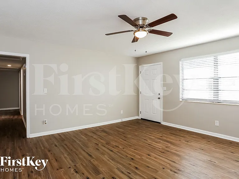 2853 Oakcove Ln — Photo 3