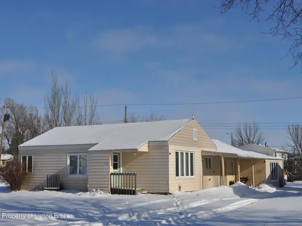 700 5th Ave W, Lemmon, SD 57638
