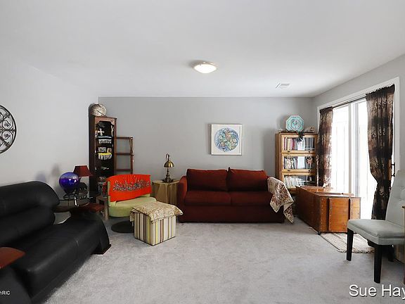 5th image of 6431 Wainscot Dr SE #0