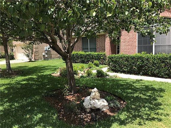 4th image of 2306 Sandra Dr
