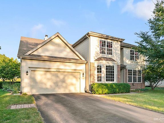 2nd image of 221 Somerset Dr