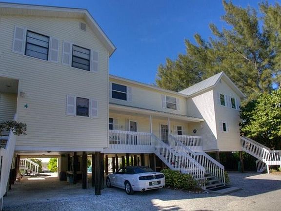 2nd image of 460 Gulf Blvd Suite 8