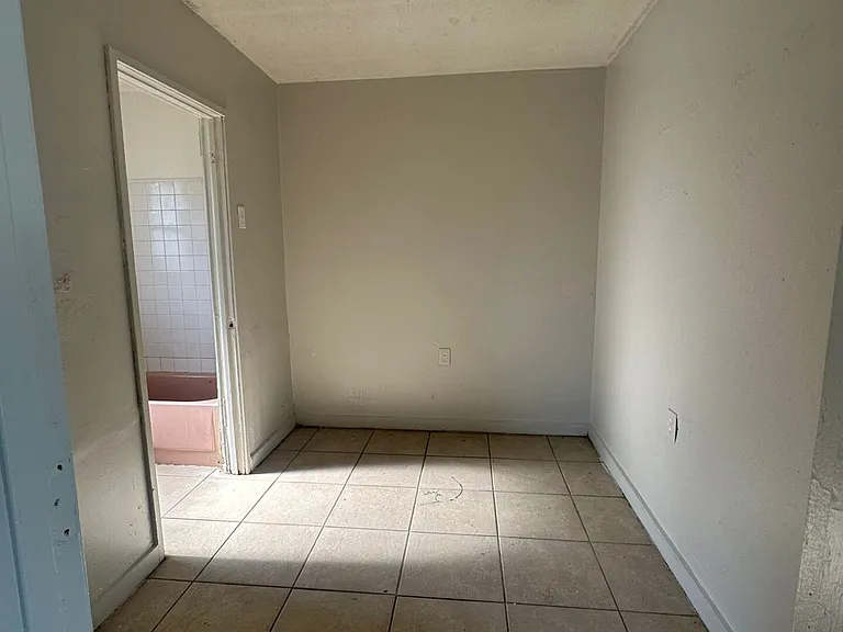 853 Edith Ave — Photo 9