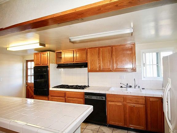 5th image of 4735 Catalpa St