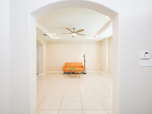 4th image of 6013 Amir Dr