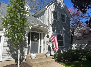 517 Ludlow Ave, Rochester, MI 48307