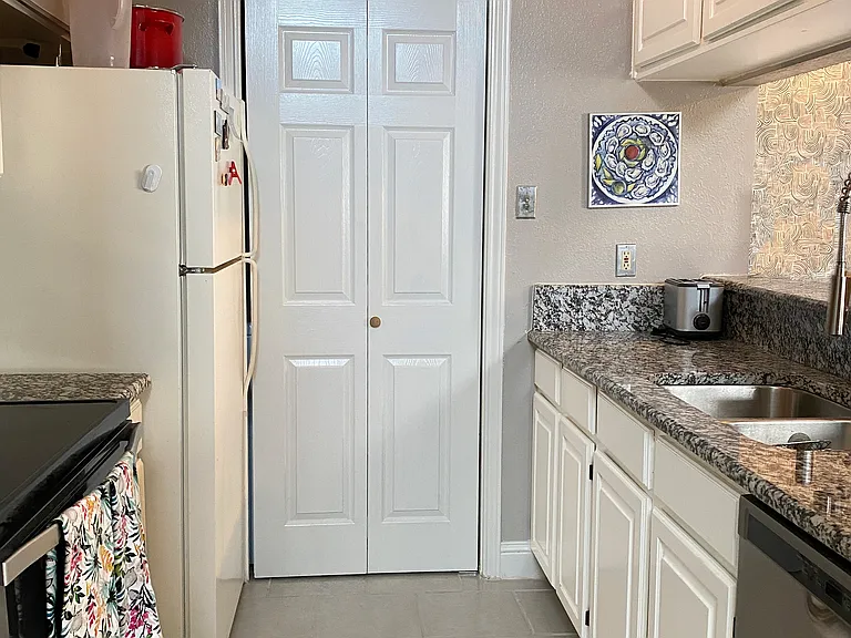 7340 Skillman St #602 — Photo 8