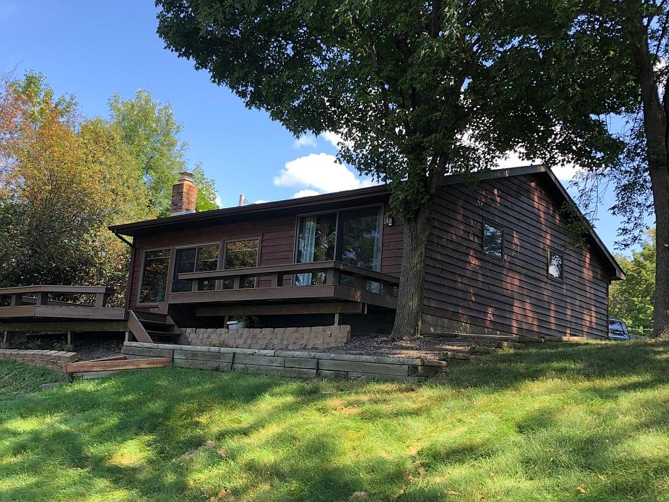 1st image of 43923 Vista Rd